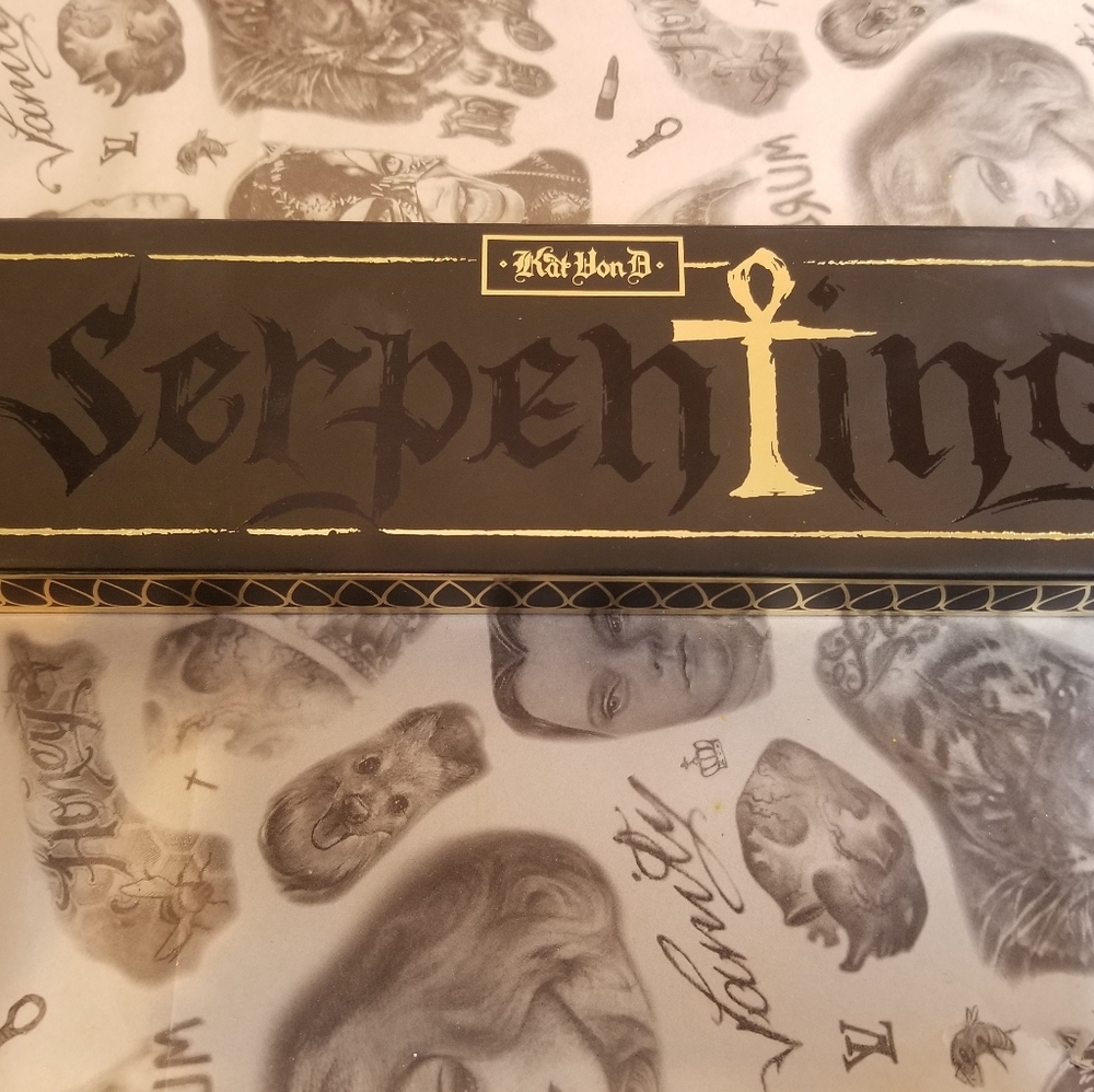 Kat Von D Serpentina palette
